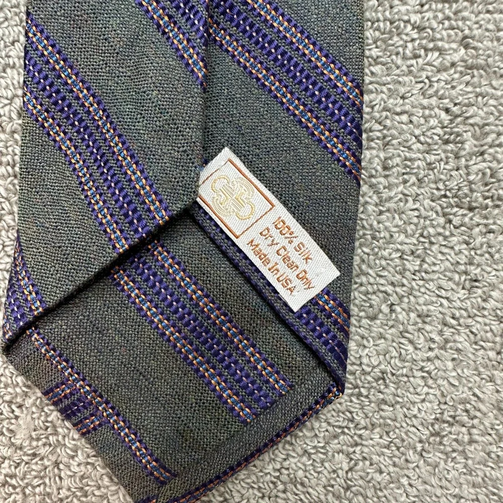 Cristalle Laurel Mens Silk Necktie Grey Purple Striped Made in USA 59 Inch Tie